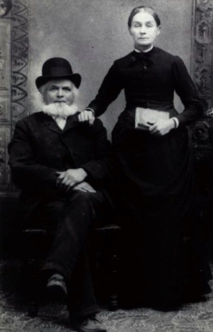 Ahsley J. Craw, Phoebe ( Stevens)Craw. Grand parents of Kitty Pearl (Craw)Miles. 